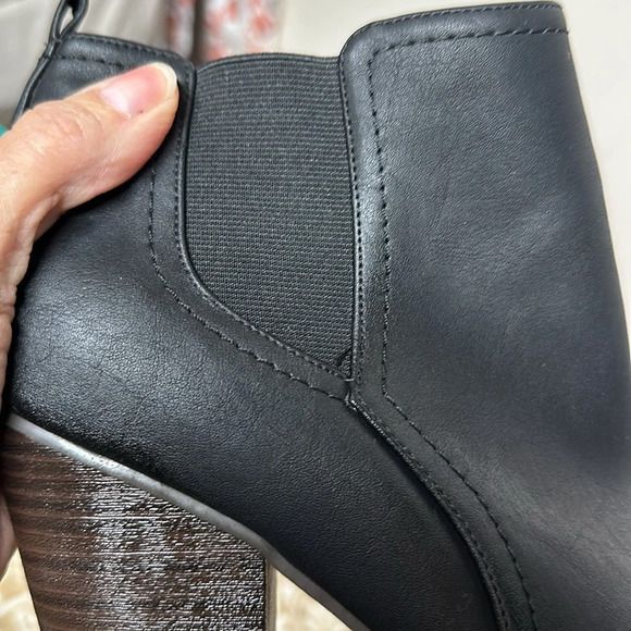 Fergalicious Petey Gore Side Ankle Boot 10 M - Picture 5 of 10